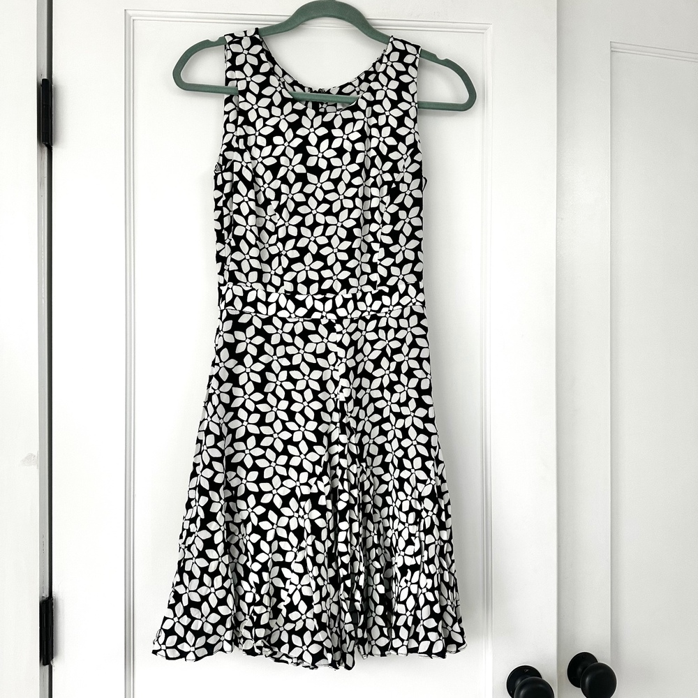 Diane von Furstenberg DVF‎ Floral Print Sleeveless Dress Fit Flare 0 Black White